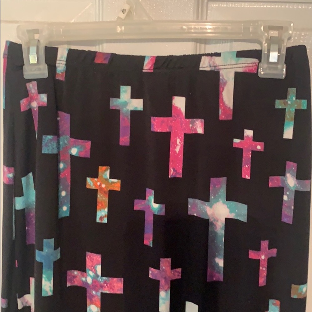 Skirts - Picture 2 of 8
